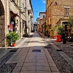 Casa Al Mare Dai Nonni Δωμάτια σε οικογενειακή κατοικία *